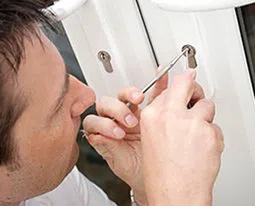 Gallery Locksmith Store Great Neck, NY 516-283-5808 Gallery Locksmith Store Great Neck, NY 516-283-5808 - 16-Emergency-Unlock