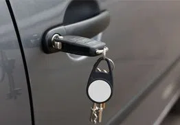 Gallery Locksmith Store Great Neck, NY 516-283-5808 Gallery Locksmith Store Great Neck, NY 516-283-5808 - 18-Car-unlock