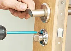 Gallery Locksmith Store Great Neck, NY 516-283-5808 Gallery Locksmith Store Great Neck, NY 516-283-5808 - 6-Lock-Repair